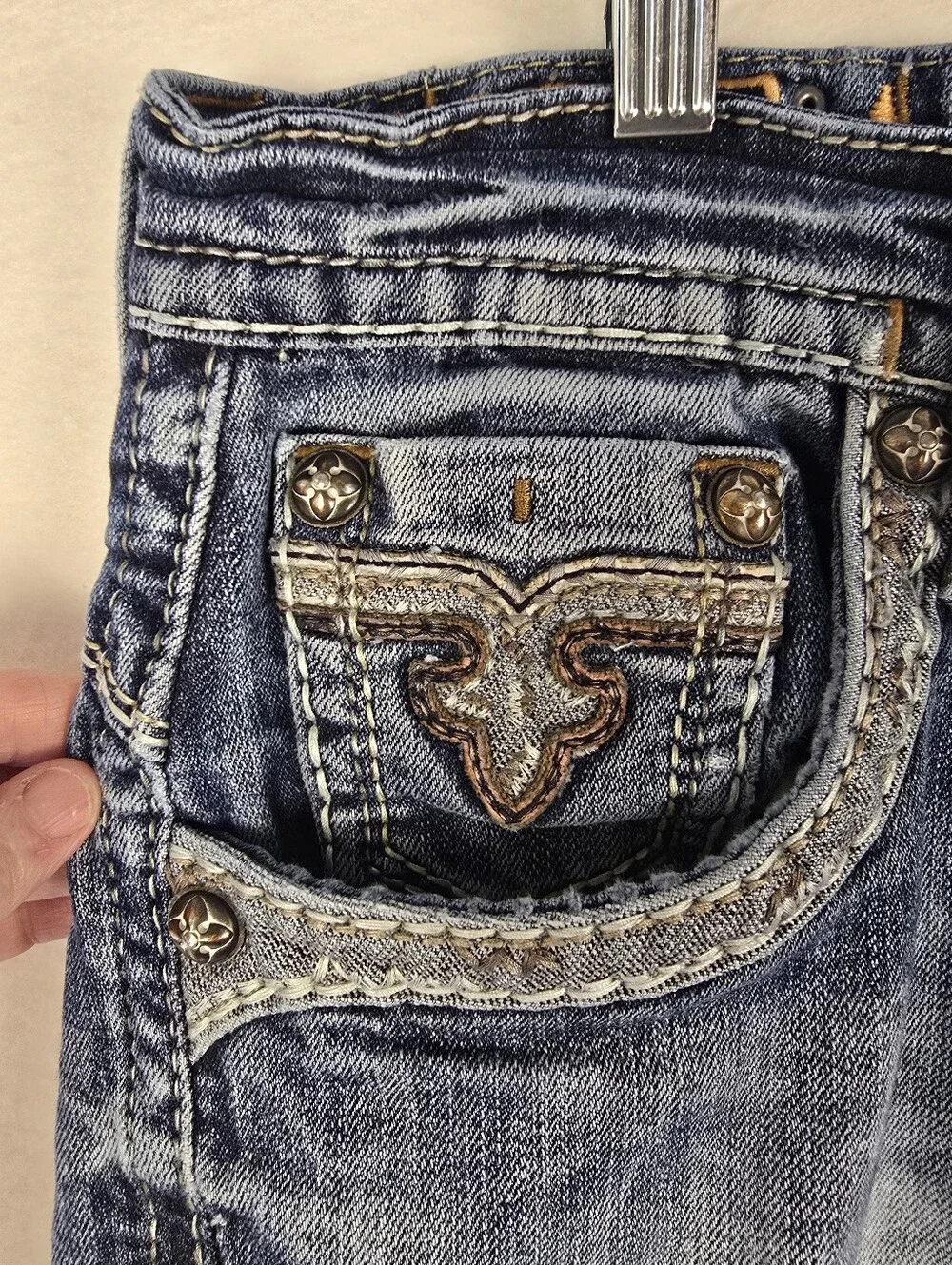 Rock Revival Rogue Faded Blue Topstitching Embellished Bootcut Jeans. Mens 32/30